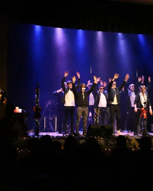 Live concert by Cirque Musica Holiday Wonderland