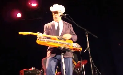 Junior Brown