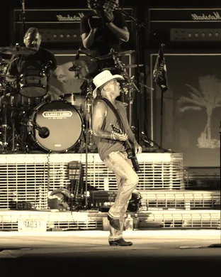 Kenny Chesney, Eric Church, Sheryl Crow & Greylan James